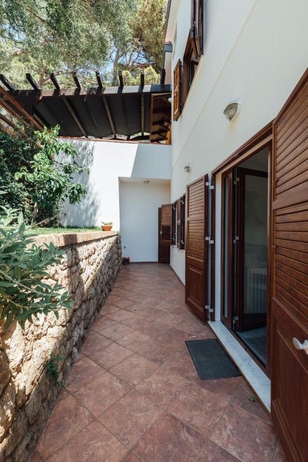 Appartamento In Villa Con Accesso Al Mare, Vista Mozzafiato Palermo Exterior foto